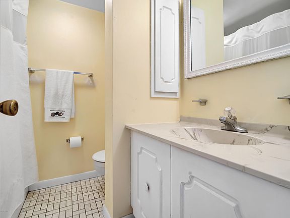 2nd image of 51 Hiering Ave #11