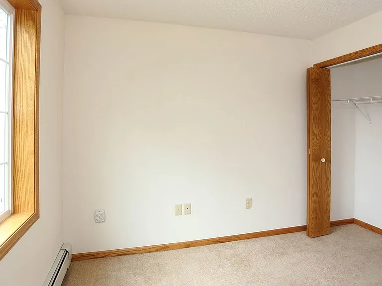 Mill Pond Apartments — Photo 27