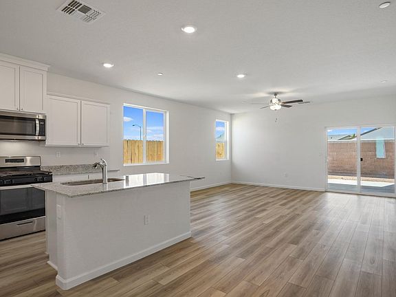 5th image of 2211 Park Place