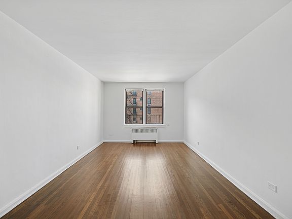2nd image of 20-28 Seagirt Blvd #2E