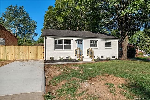 1st image of 2718 Dora Dr