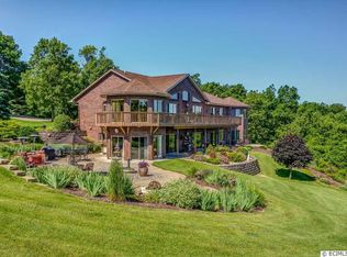 4195 Saint Catherine Rd, Bellevue, IA 52031