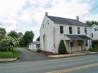 122 N Walnut St, Macungie, PA 18062