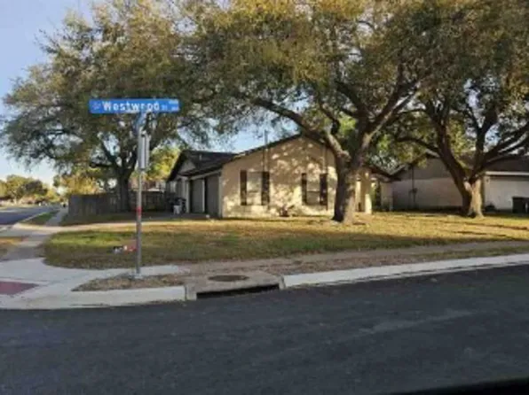 1305 Westwood St, Victoria, TX 77901