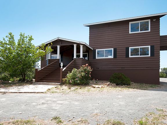 2nd image of 3127 Pheasant Dr