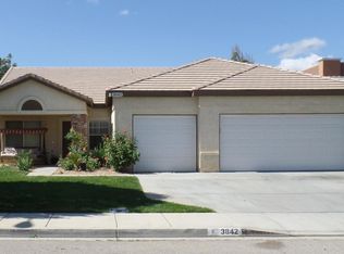 3842 Vitrina Ln, Palmdale, CA 93551