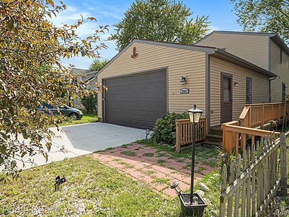 3rd image of 37881 Sunnybrook St