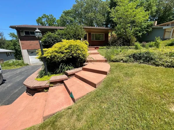 425 Gilfillan St, Franklin, PA 16323