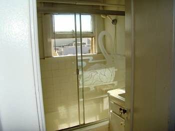 5th image of 4720-22 4th St