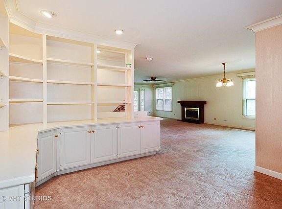 5th image of 21 White Oak Cir