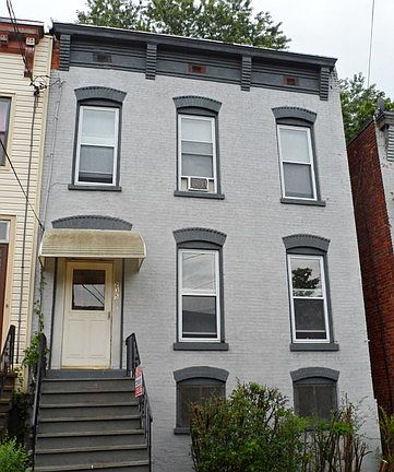 2nd image of 235 S Swan St #1