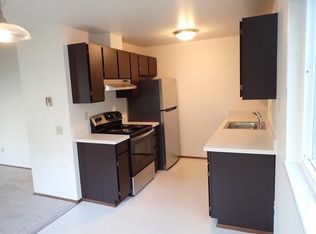 1706 NW 57th St #4, Seattle, WA 98107