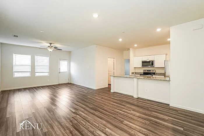 1744 Escondido Dr — Photo 4