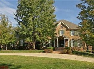 830 Town And Country Estates Dr, Saint Louis, MO 63141
