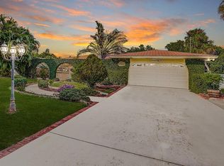 1759 Bayshore Rd, Nokomis, FL 34275