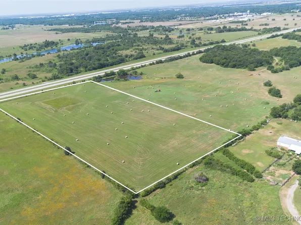 E Highway 20, Pryor, OK 74361