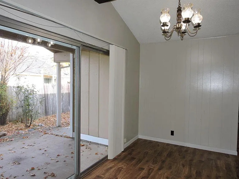 2738 Hurley Way — Photo 15