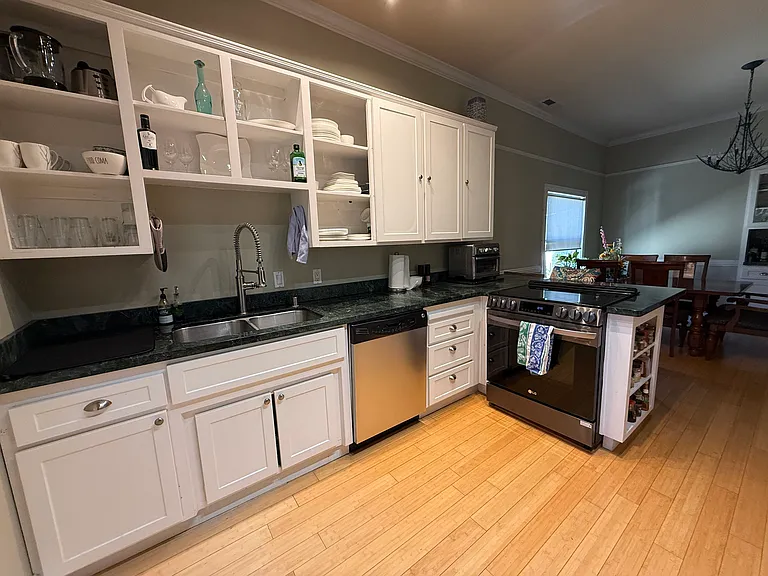 2209 I St — Photo 10