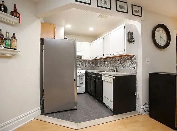 4th image of 19-19 24th Ave APT L303