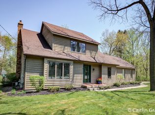 7225 Thorncrest Dr SE, Grand Rapids, MI 49546