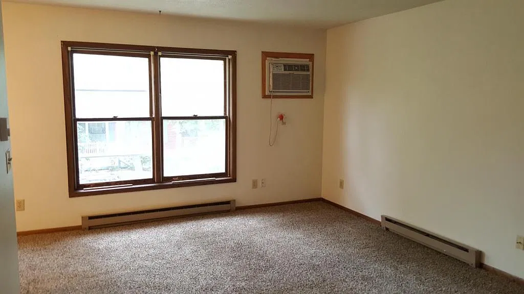 102 Blake St — Photo 3