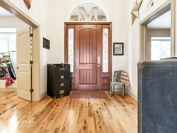 5th image of 1430 E Majestic Dr
