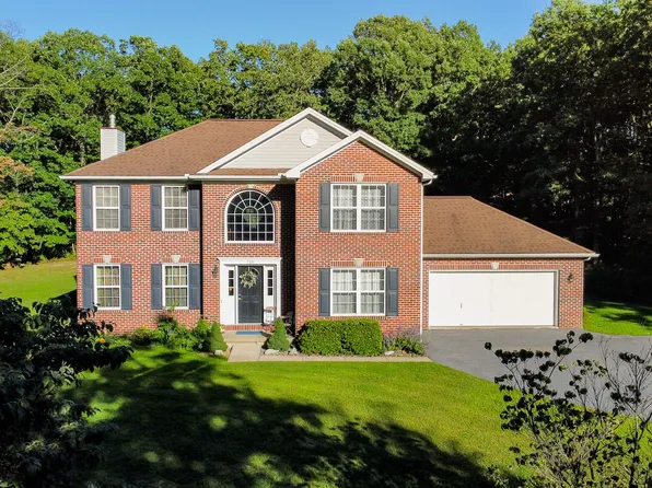 108 Rockwood Dr, Philipsburg, PA 16866