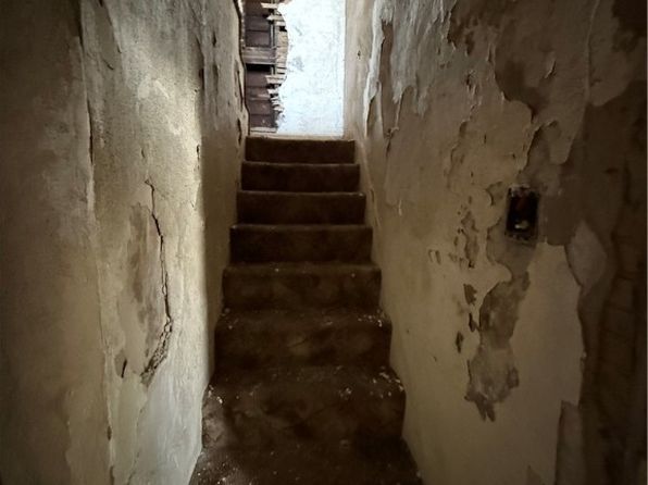 pittsburgh-pennsylvania-87992086 picture