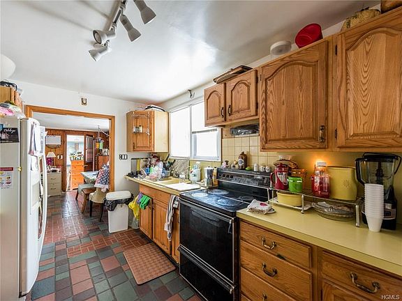 5th image of 13 Milan Ave