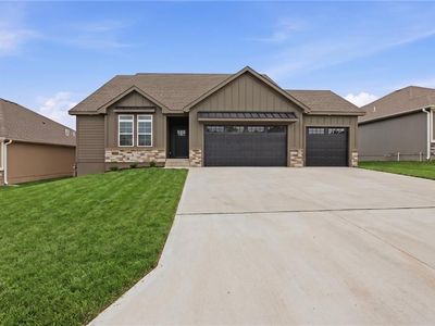 11802 E 231st St, Peculiar, MO, 64078