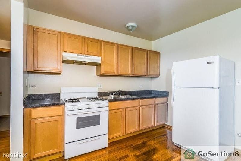 2nd image of 7261 S Phillips Ave APT 1
