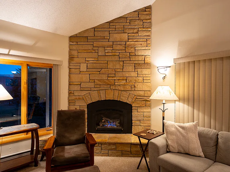 96 Hawn Dr — Photo 9