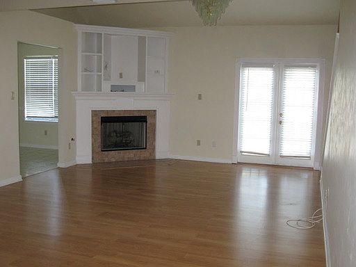4th image of 8464 Hannary Dr