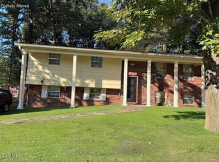 210 Greenwood St, Rogersville, TN 37857