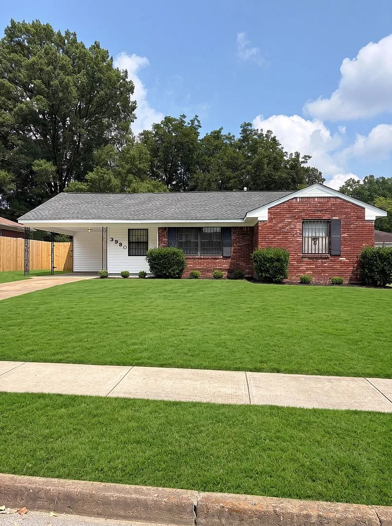 Newly Renovated 3-Bedroom Home in Memphis Housing Vouchers Welcome! — Photo 1