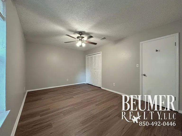 4234 Baywoods Dr — Photo 8