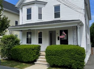 11 1/2 Winthrop Ave FLOOR 2, Beverly, MA 01915