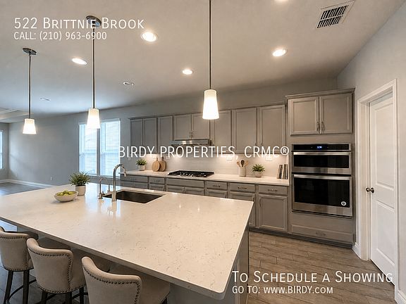 3rd image of 522 Brittnie Brk