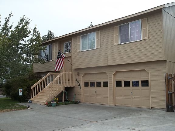 Front with garage