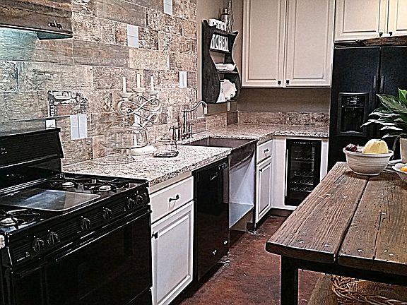 4th image of 1241 E MARYLAND Avenue #A