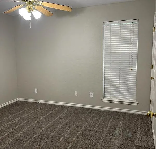 5920 Travis — Photo 12