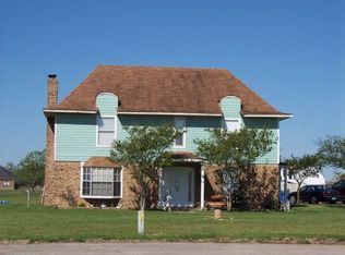 1408 Pinto Ct, Angleton, TX 77515