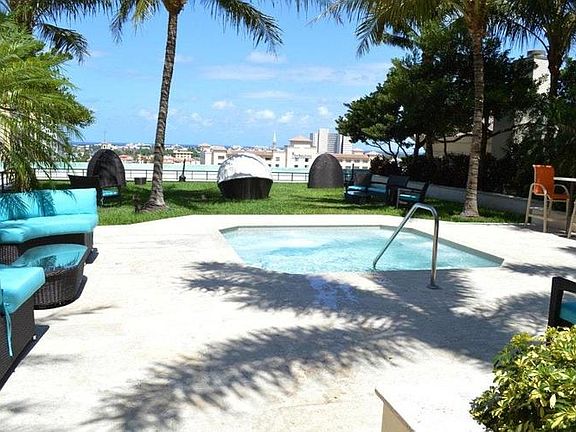 5th image of 550 Okeechobee Blvd #659