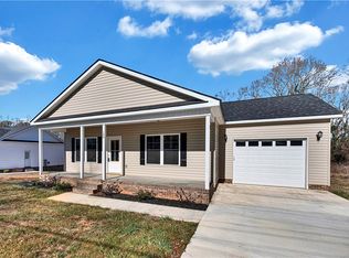 109 Simpson St, Iva, SC 29655