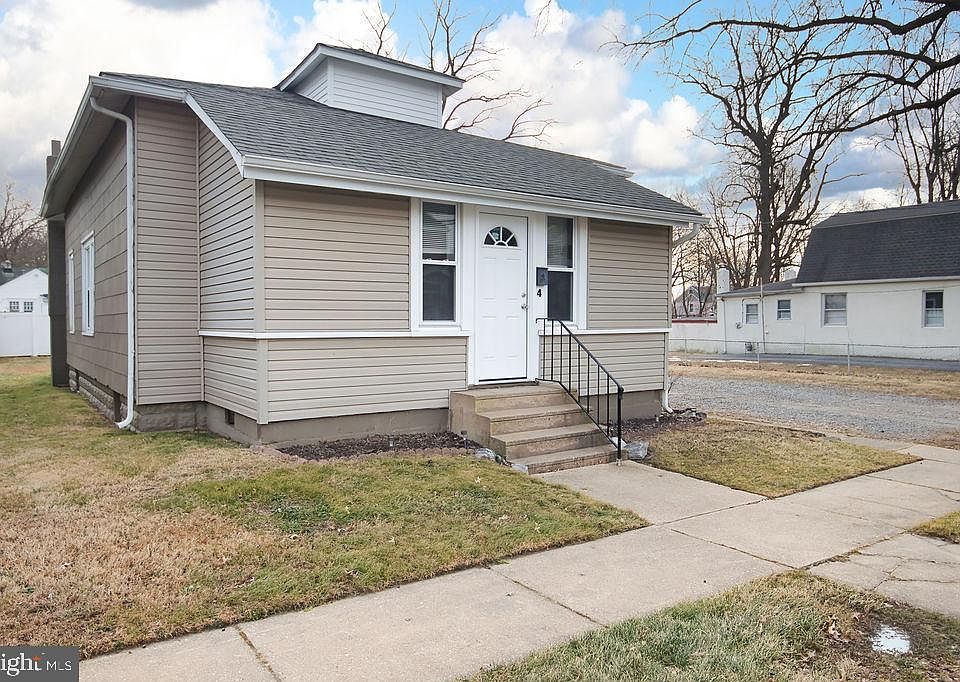 1st image of 4 Forrest Ave
