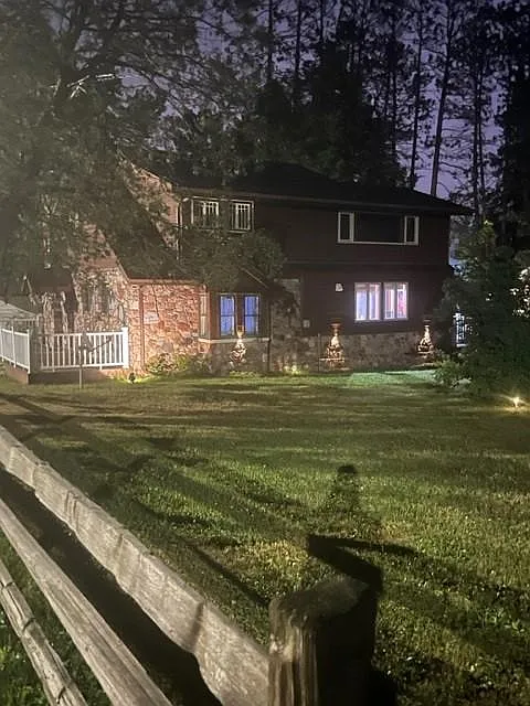 3 bed, 1.5 bath, 1918 sqft, $2,200 — Photo 4