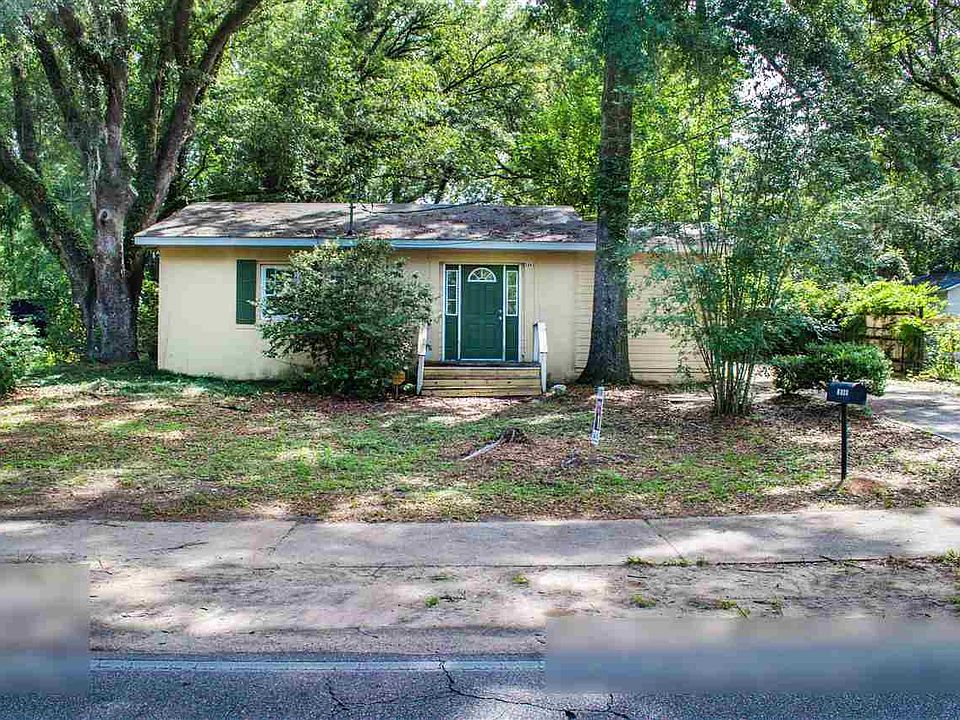 1st image of 3943 Roberts Ave