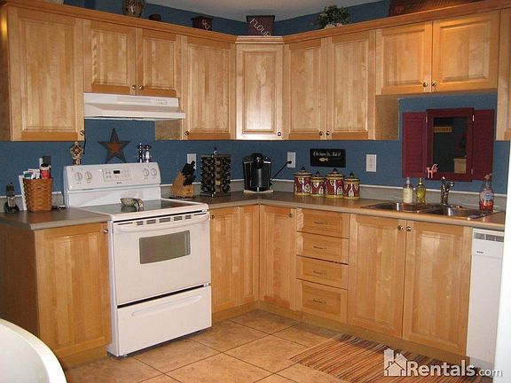 4th image of 14 Chandler Ct