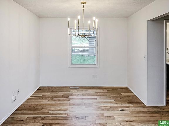 5th image of 12654 Westwood Ln