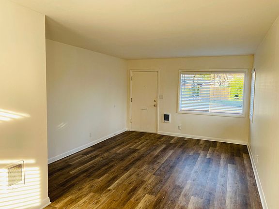 5th image of 2036 Filbert St #0